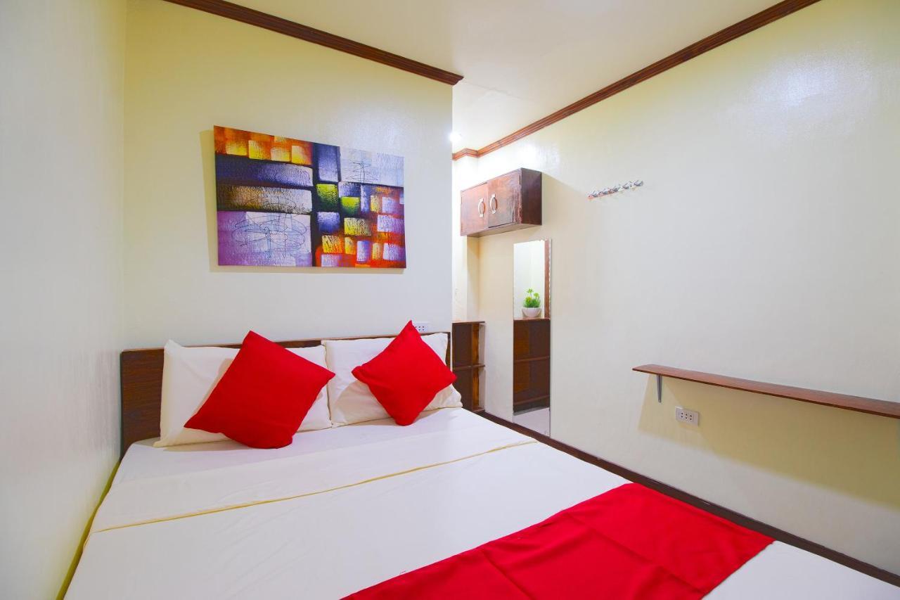 Oyo 788 Lisa'S Guesthouse Моалбоал Екстериор снимка