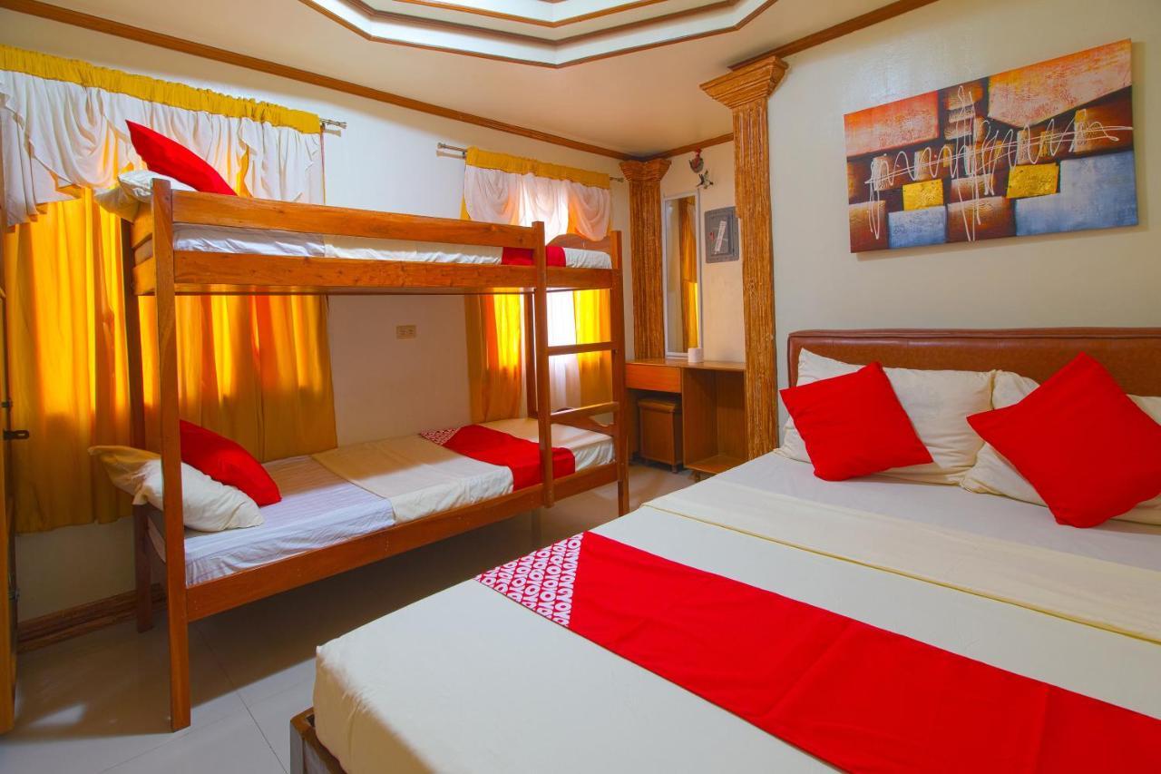 Oyo 788 Lisa'S Guesthouse Моалбоал Екстериор снимка