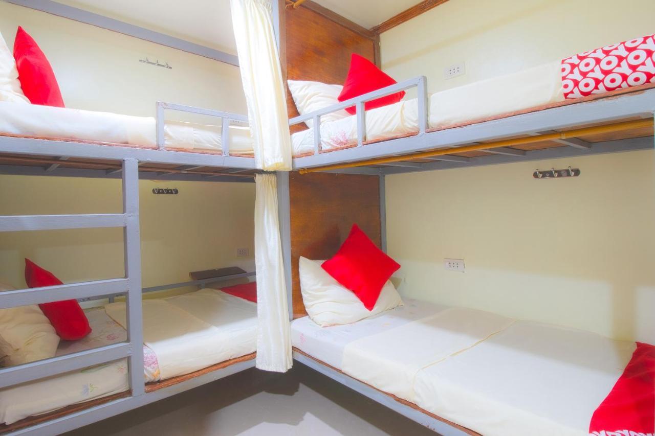 Oyo 788 Lisa'S Guesthouse Моалбоал Екстериор снимка