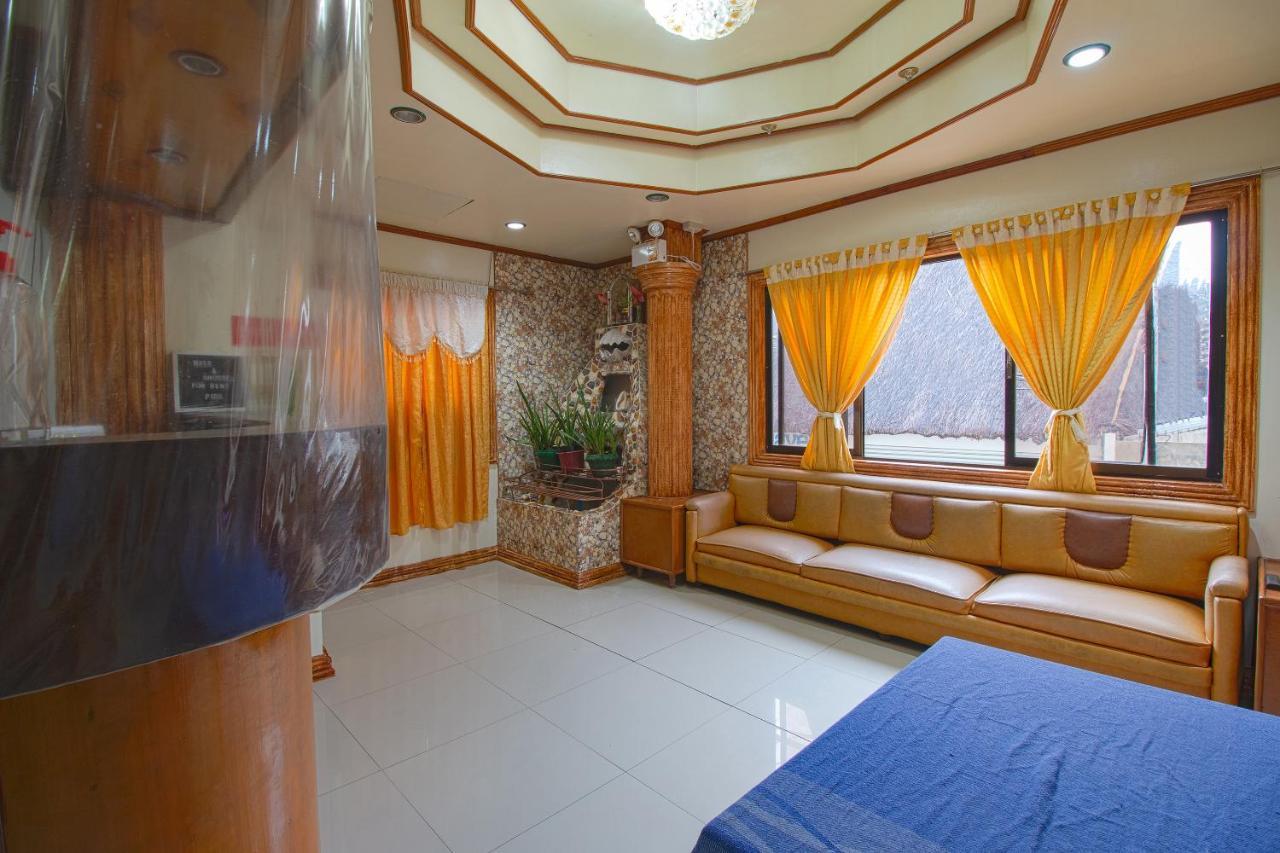 Oyo 788 Lisa'S Guesthouse Моалбоал Екстериор снимка