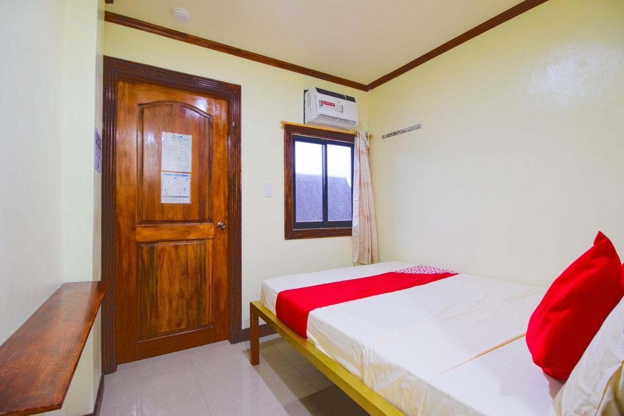 Oyo 788 Lisa'S Guesthouse Моалбоал Екстериор снимка