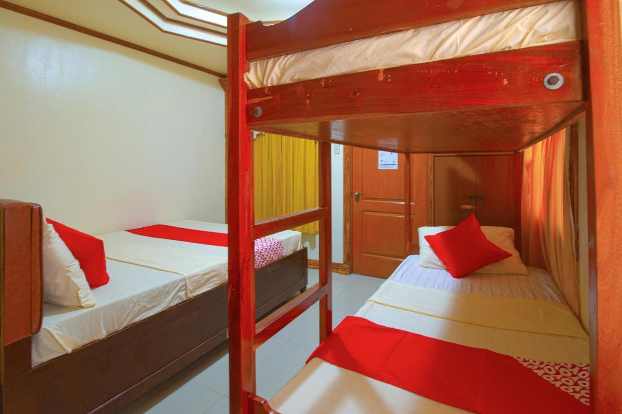 Oyo 788 Lisa'S Guesthouse Моалбоал Екстериор снимка